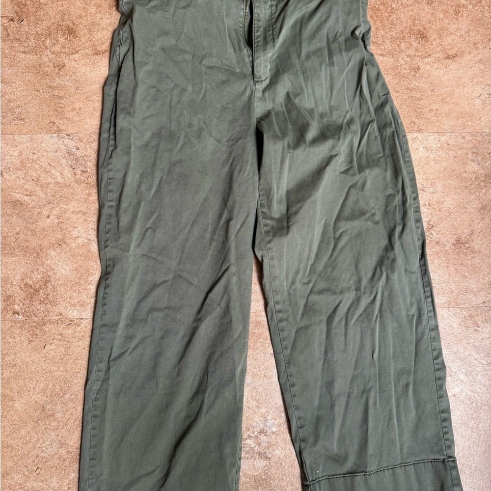 Sonoma Women's Olive Cropped Pants